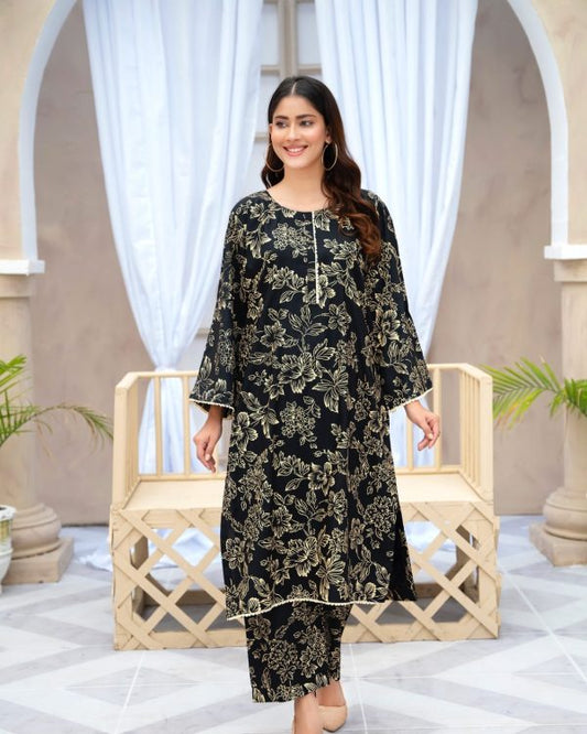 Elegant Black Floral Winter Suit – Stylish & Comfortable Wear