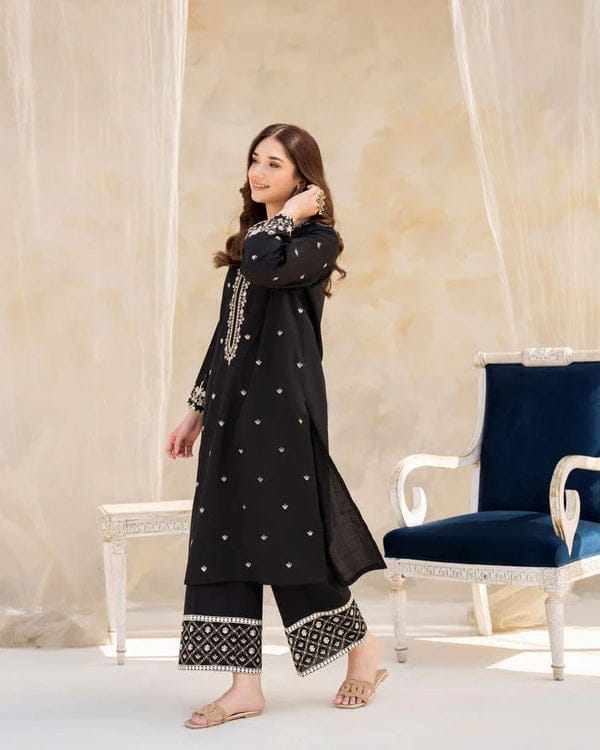 Black Riwaj Embroidered Suit – Premium Winter Collection