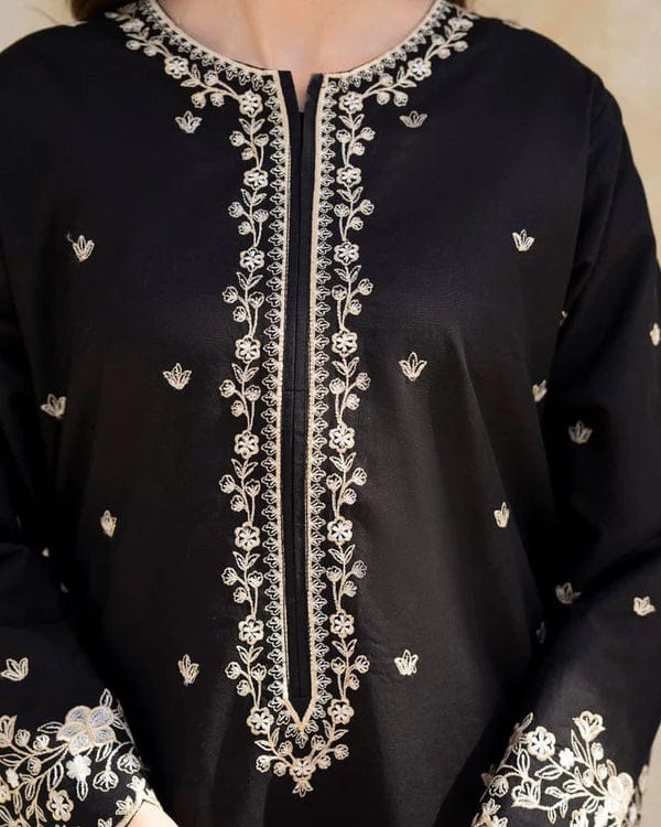 Black Riwaj Embroidered Suit – Premium Winter Collection